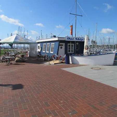 Im Ostseeresort Dampland In Perfekter Lage Damp