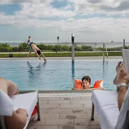 Im Ostseeresort Dampland In Perfekter Lage Damp